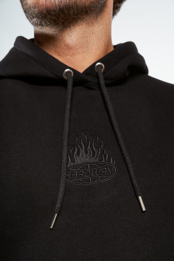 Hoodie Bordado Fire Black - Imagen 2