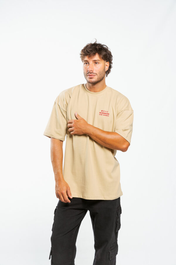 Remera Kisses Beige - Imagen 2