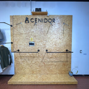 Panel OSB c/percheros